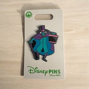 New. Haunted Mansion Hatbox Ghost pin